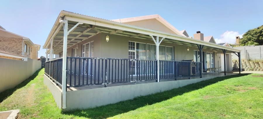 4 Bedroom Property for Sale in Hartenbos Heuwels Western Cape